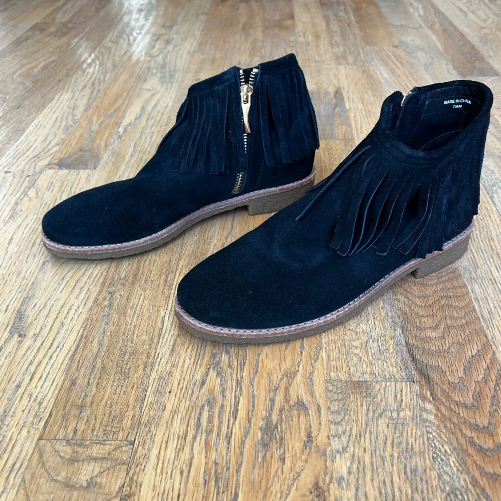 Kate Spade fringed suede black ankle boots size 7.5